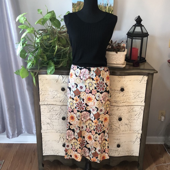 GERARD DAREL SILK BEADED & EMBROIDERED SKIRT MULTICOLORED FRENCH SIZE 40 US 8 - Picture 2 of 11